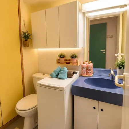 Monaco & Pool Apartment *